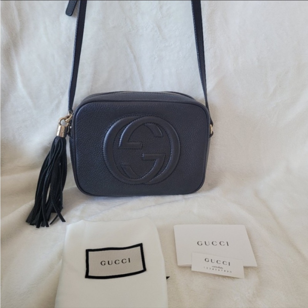 Gucci Pebbled Soho Disco bag in black